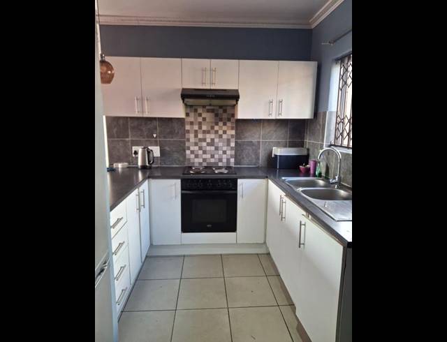 3 BEDROOM PROPERTY TO RENT IN STRATFORD GREEN